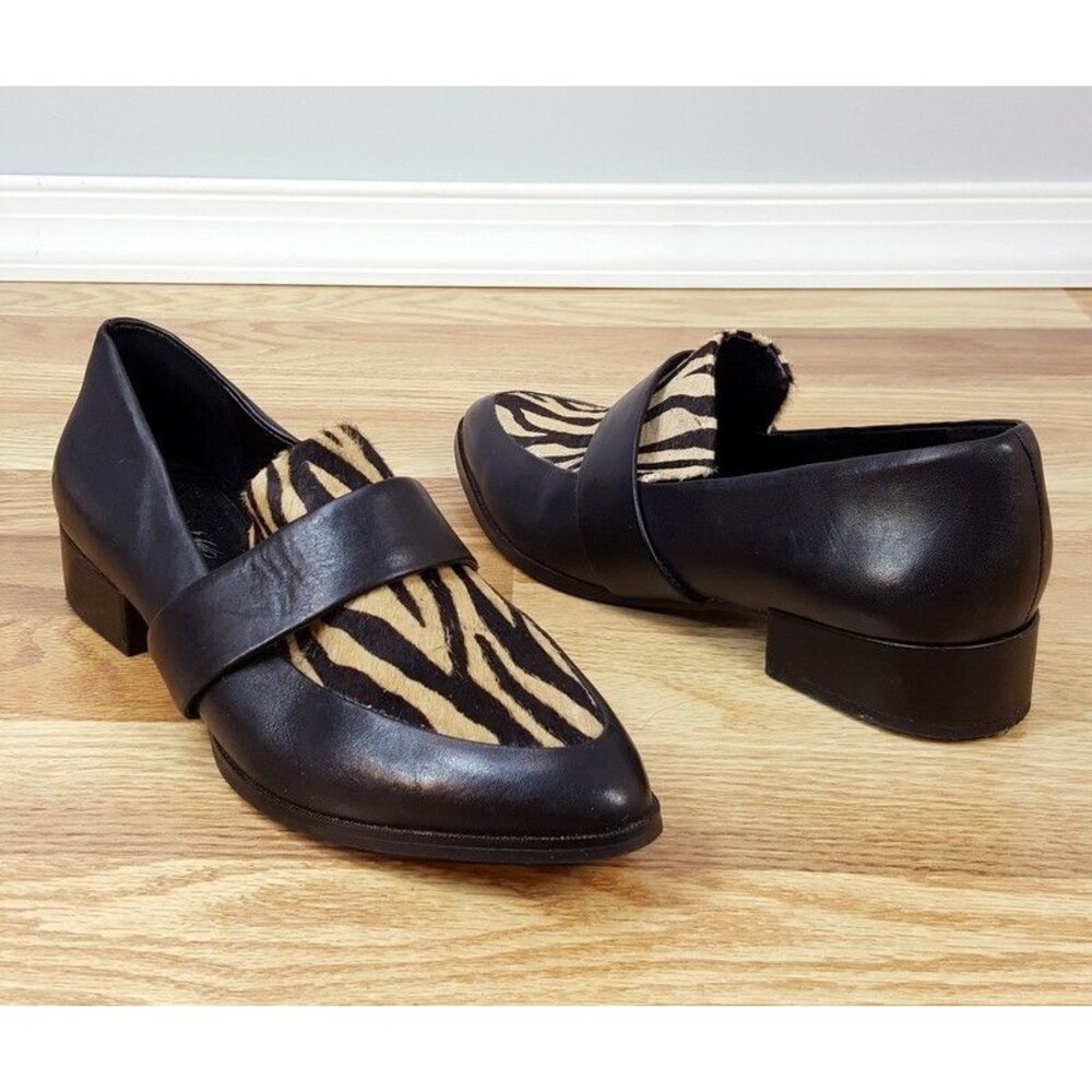 LORD & TAYLOR Loafers Womens 7.5 Black Leather Calf Hair Zebra Slip On Pointed